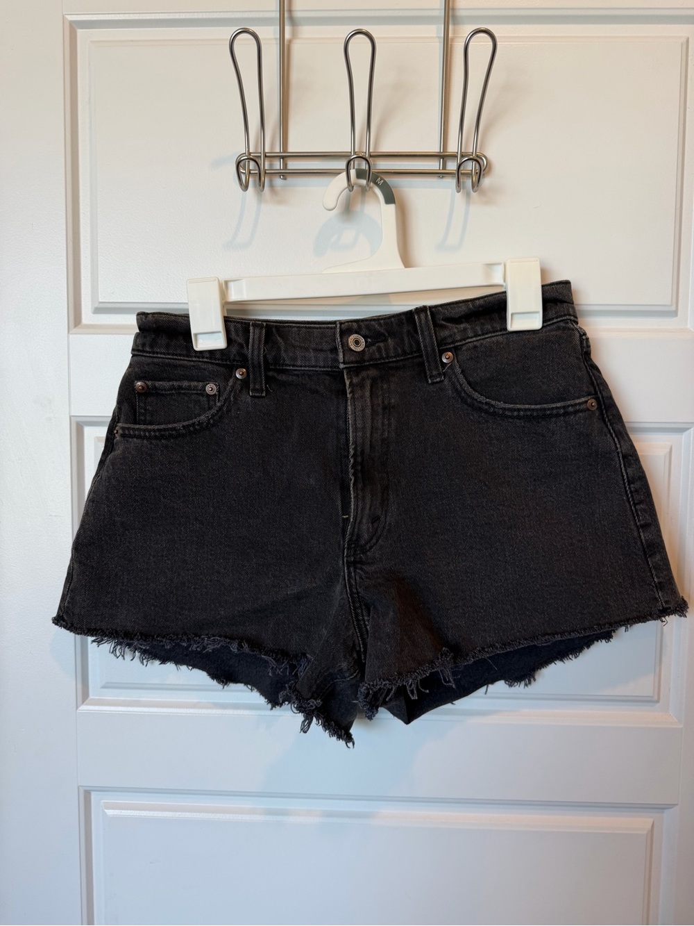 Abercrombie Curve Love 90s Cutoff Shorts Black 27